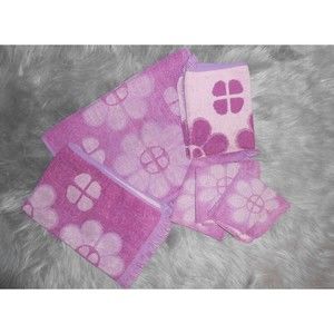 Vintage Grants Fashions for Home Hand Towels & Washcloths Retro Flowers Purple